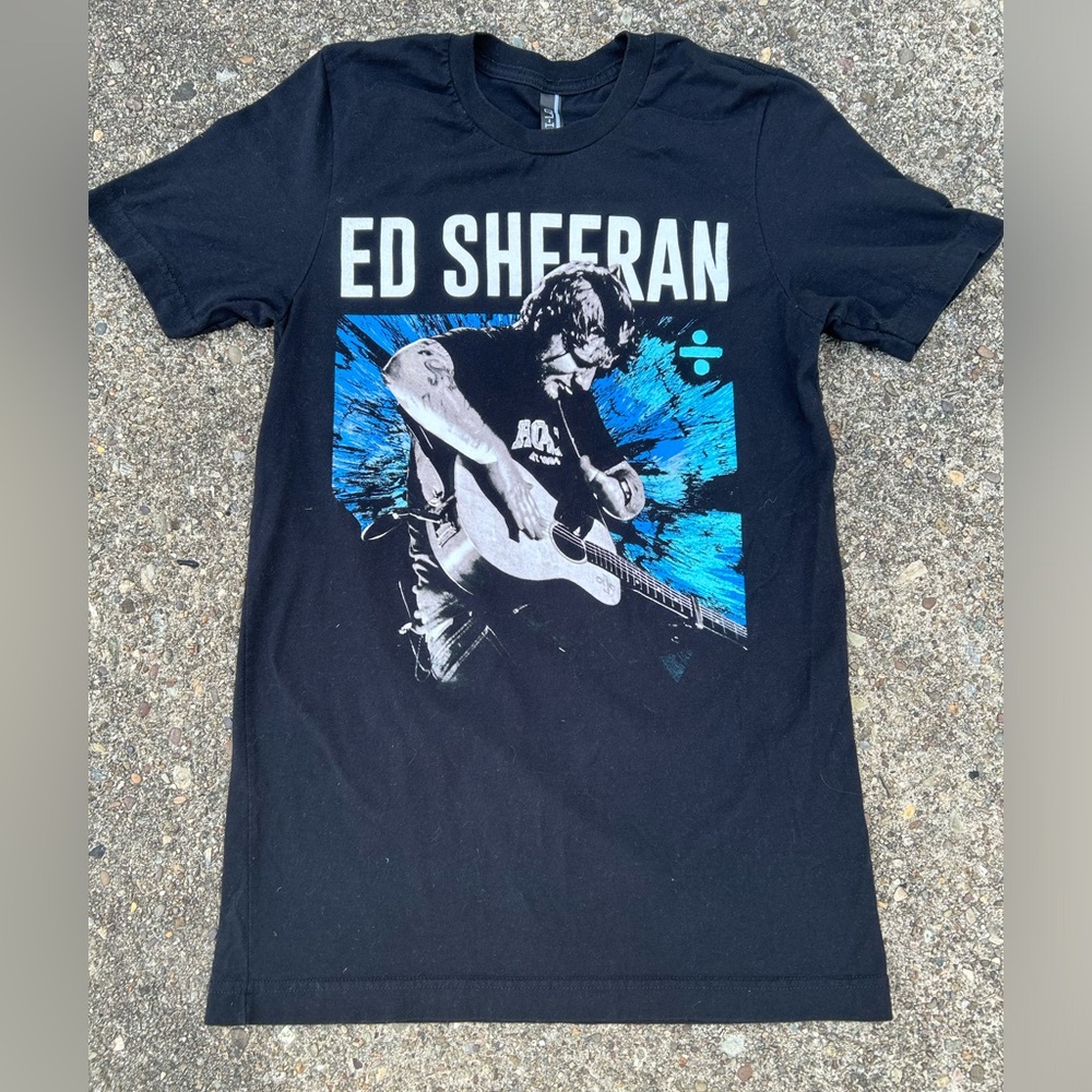 Ed Sheeran Divide World Tour Black Short Sleeve Tee Shirt 🎸